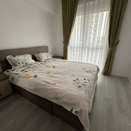 Home & Happy Oradea Luaran gambar