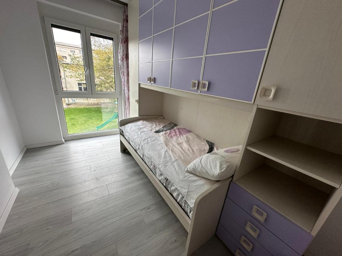 Home & Happy Oradea Luaran gambar